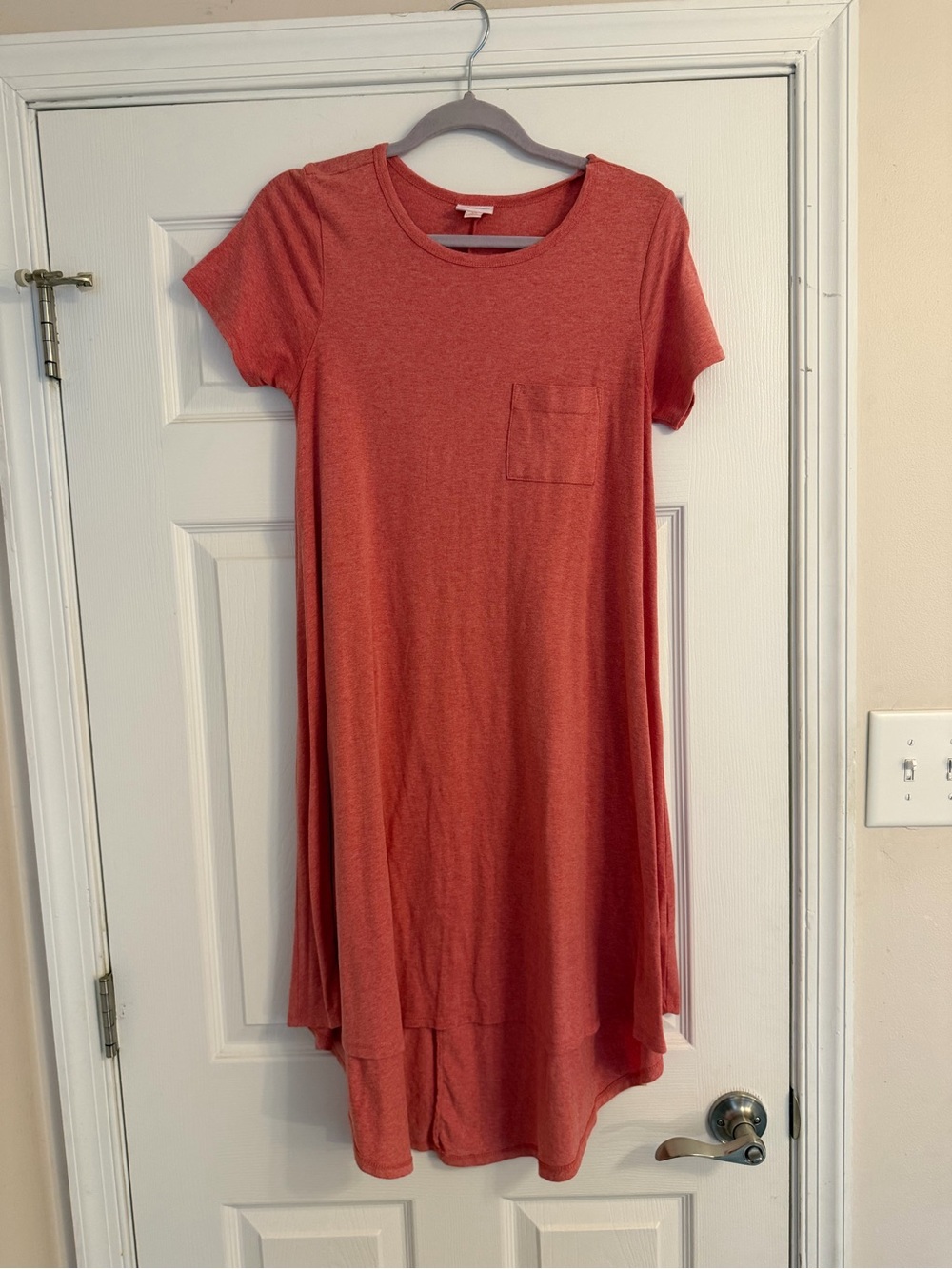 LuLaRoe Coral High-Low Short Sleeve Pocket Dress